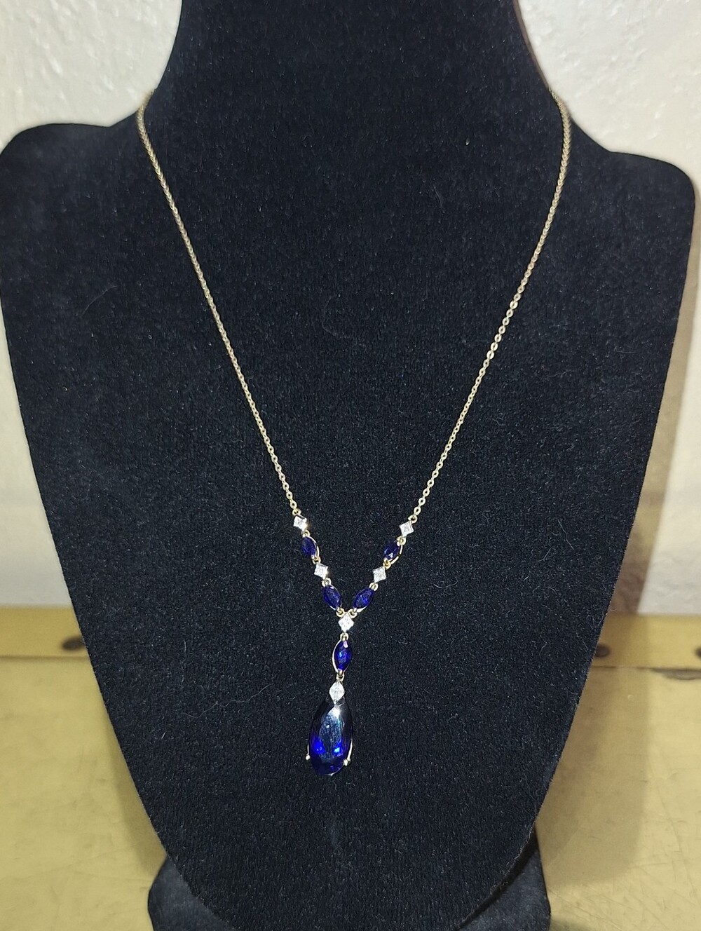Vtg. 10K Yellow Gold Sapphire/Diamond Dangle Drop Necklace